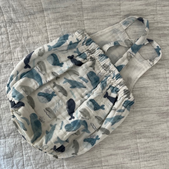 Blue, White & Gray Whales Retro Sunsuit Bubble Romper, 18-24M - Picture 4 of 6